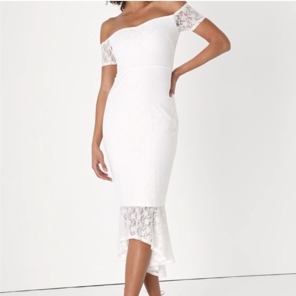 New‎ with tag Lulu’s Ivory Lace off the shoulder midi dress hi low size Small